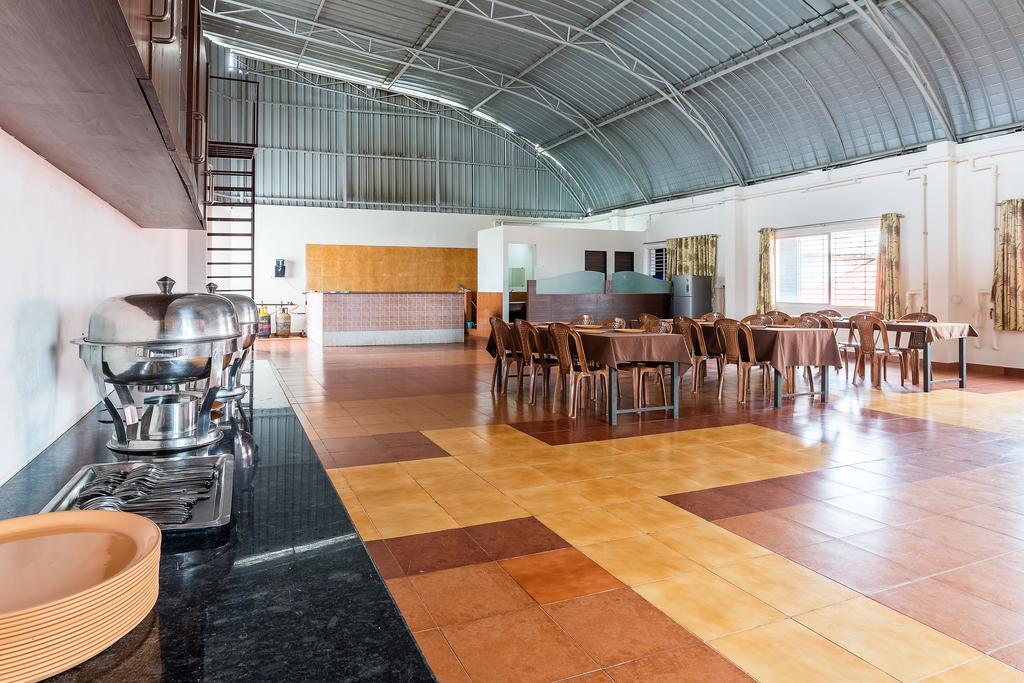 Treebo Pappilon Palace - Pvs Circle Mangaluru Exterior foto