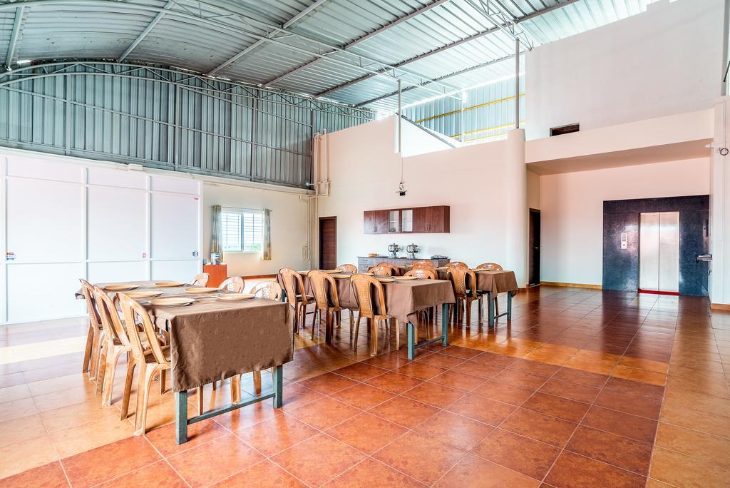 Treebo Pappilon Palace - Pvs Circle Mangaluru Exterior foto